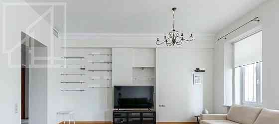 4-комн. квартира, 150 м2, 3/5 эт. Москва