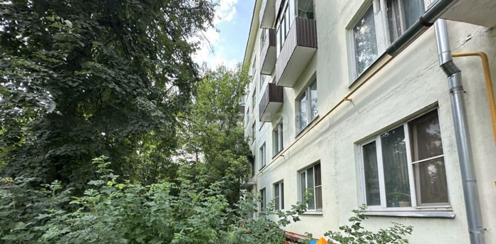 Комната, 17 м2, 2/5 эт. Москва - изображение 1