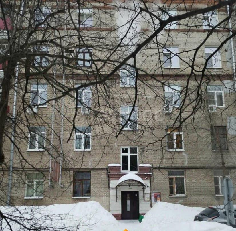Комната, 52 м2, 2/5 эт. Москва - изображение 2