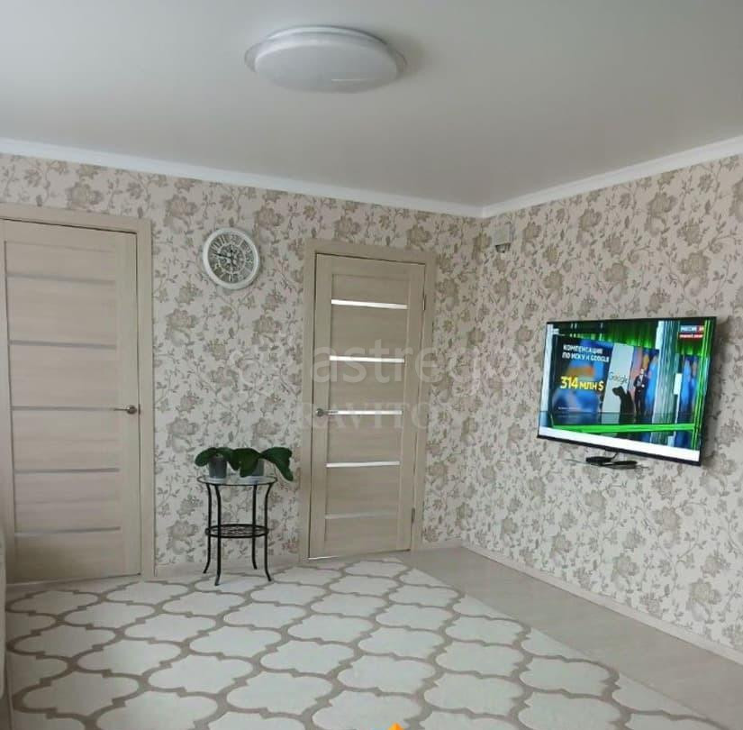 3-комн. квартира, 58.4 м2, 3/5 эт. Горно-Алтайск - изображение 1