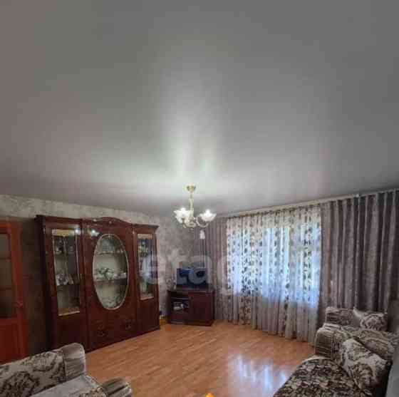 5-комн. квартира, 105.2 м2, 1/4 эт. Астрахань