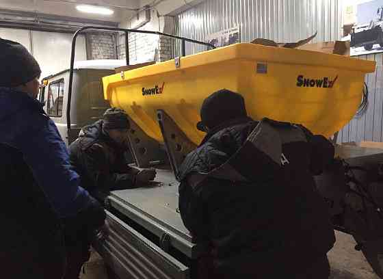 Пескоразбрасыватель навесной SnowEx серии Helixx 1.5-2.25 Новосибирск