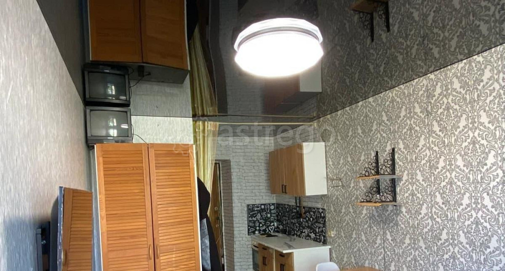 Комната, 14 м2, 5/5 эт. Красноярск - изображение 1