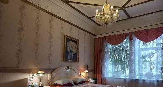 5-комн. квартира, 137 м2, 4/5 эт. Санкт-Петербург