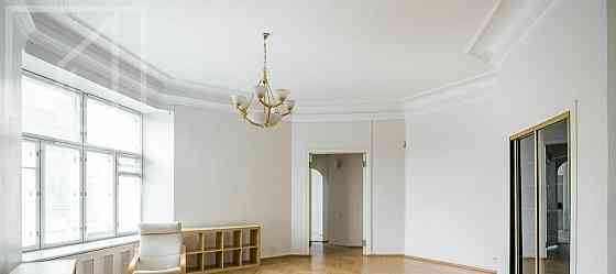5-комн. квартира, 190 м2, 4/5 эт. Москва