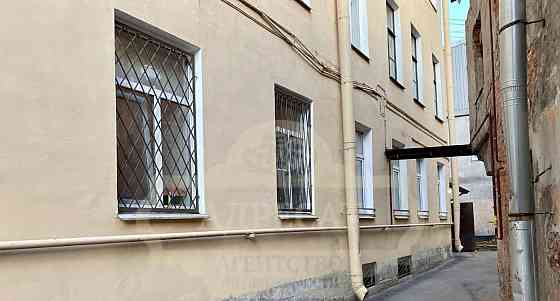6-комн. квартира, 122.4 м2, 2/4 эт. Санкт-Петербург