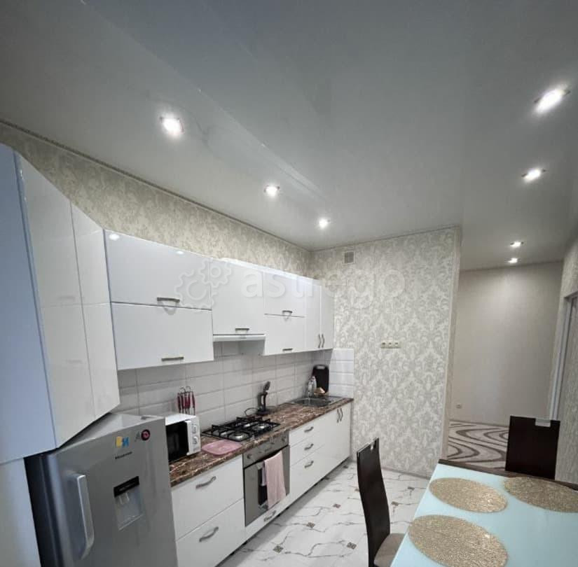 1-комн. квартира, 45 м2, 2/9 эт. Астрахань - изображение 1