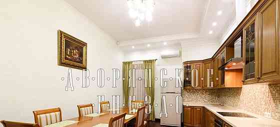 4-комн. квартира, 180 м2, 2/3 эт. Москва