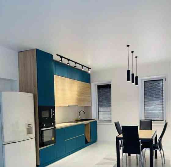 Коттедж, 320 м2, 12 соток, 3 эт. Емельяново