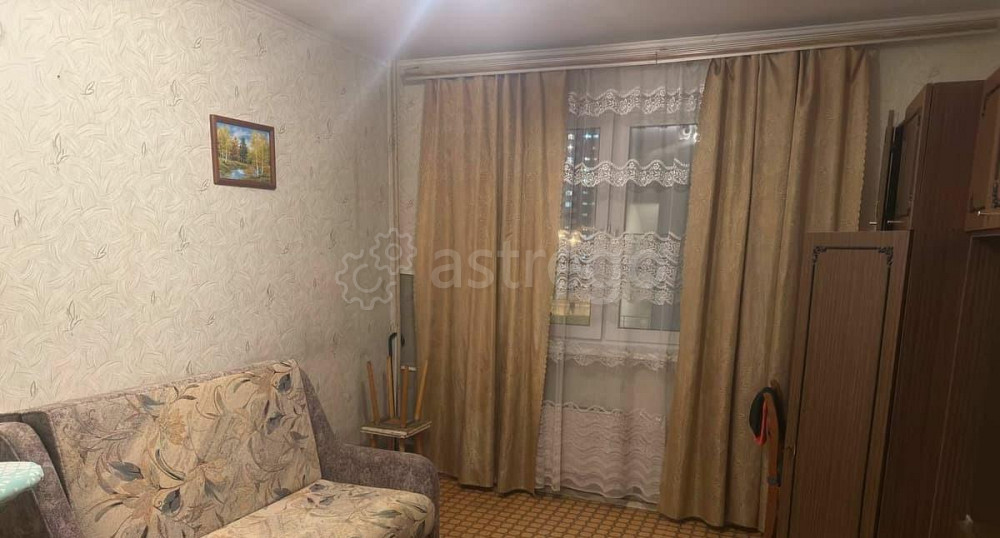 Комната, 14 м2, 4/17 эт. Москва - изображение 1