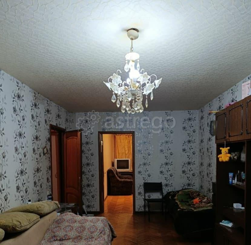 Комната, 33 м2, 1/9 эт. Москва - изображение 1