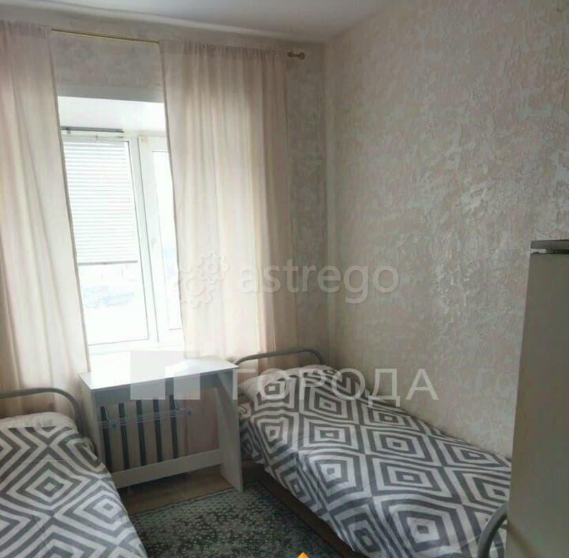 Комната, 9.5 м2, 2/5 эт. Барнаул - изображение 2