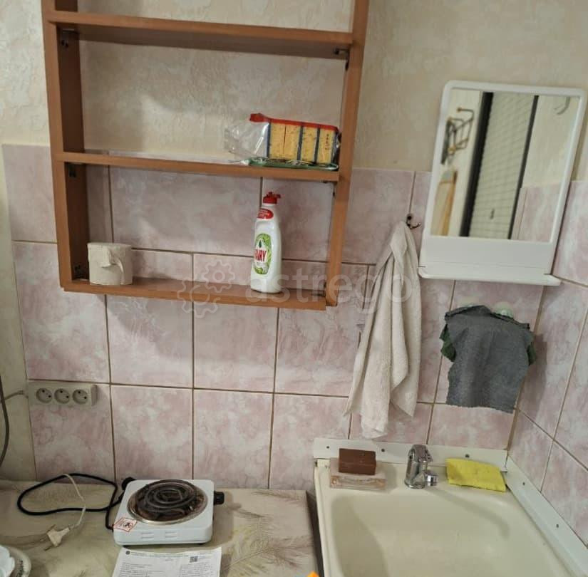 Комната, 13.1 м2, 2/5 эт. Барнаул - изображение 4