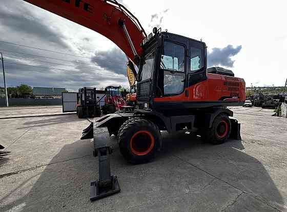 Колесный экскаватор HENGTE HT215W Красноярск
