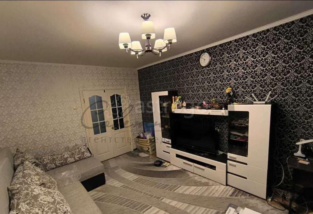 3-комн. квартира, 65 м2, 4/9 эт. Старый Оскол - изображение 1