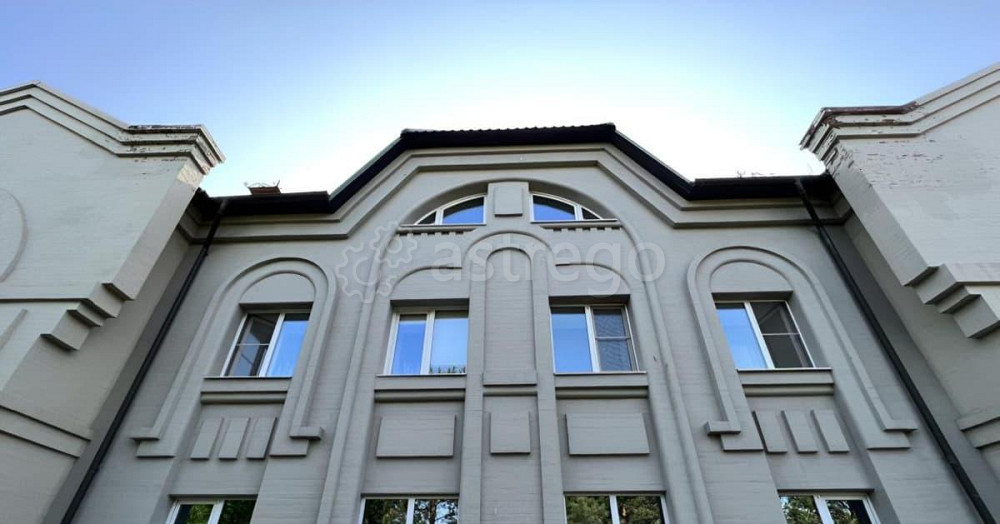 Коттедж, 1000 м2, 40 соток, 3 эт. Красноярск - изображение 1