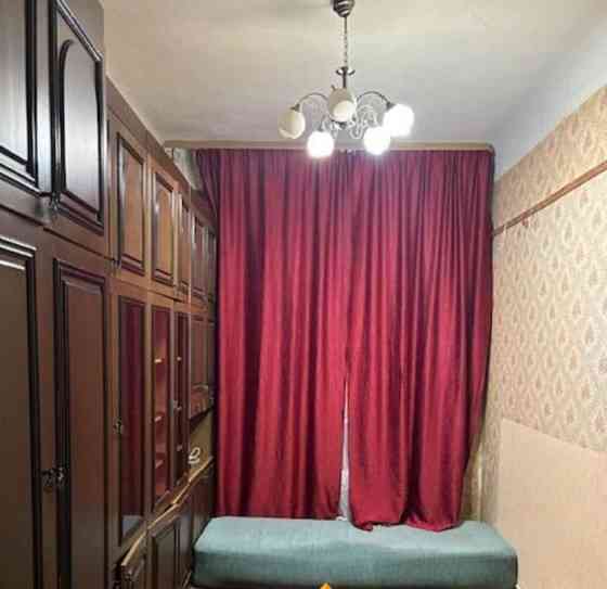 Комната, 40 м2, 2/6 эт. Москва