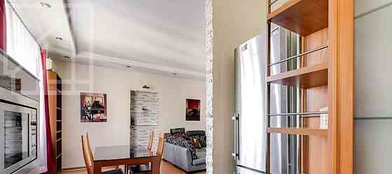 2-комн. квартира, 70 м2, 6/7 эт. Москва