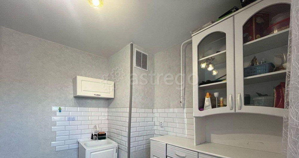 1-комн. квартира, 30 м2, 2/2 эт. Павловск - изображение 1