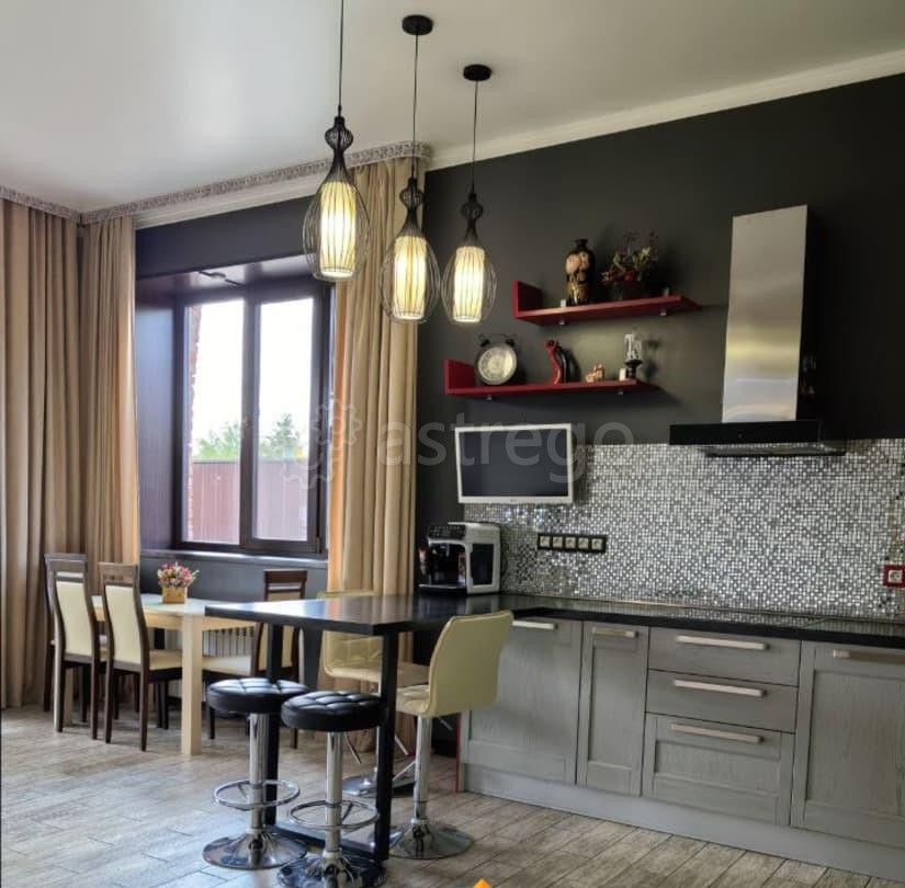 Коттедж, 300 м2, 15 соток, 2 эт. Минусинск - изображение 2