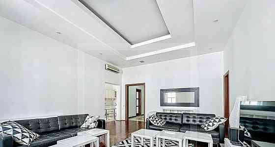 4-комн. квартира, 150 м2, 3/7 эт. Москва