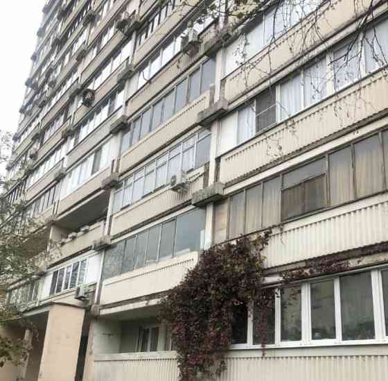 2-комн. квартира, 52 м2, 13/16 эт. Москва