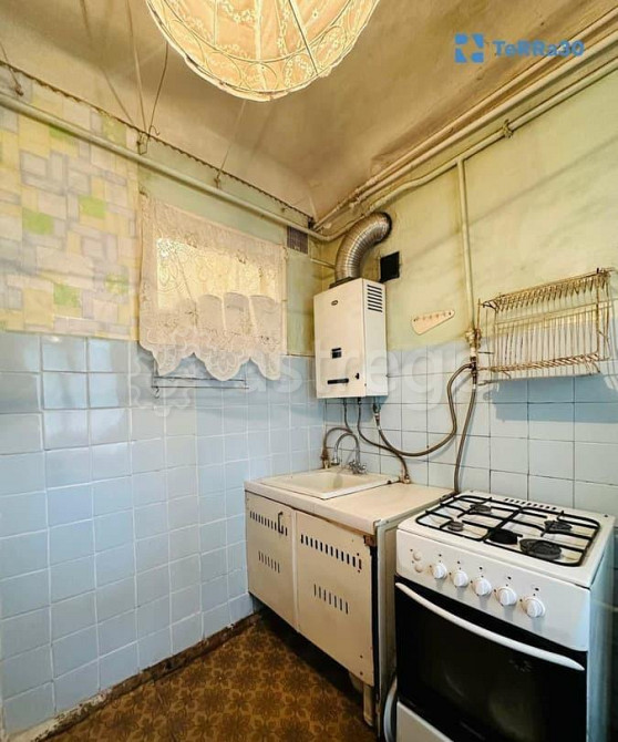 3-комн. квартира, 48.2 м2, 1/2 эт. Астрахань - изображение 2