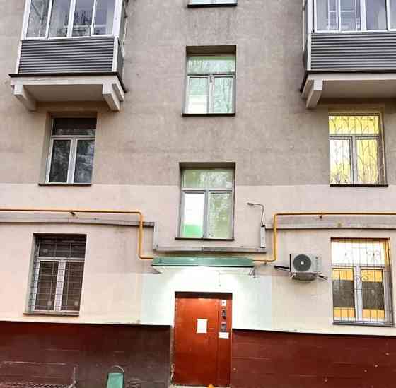 Комната, 15 м2, 2/5 эт. Москва