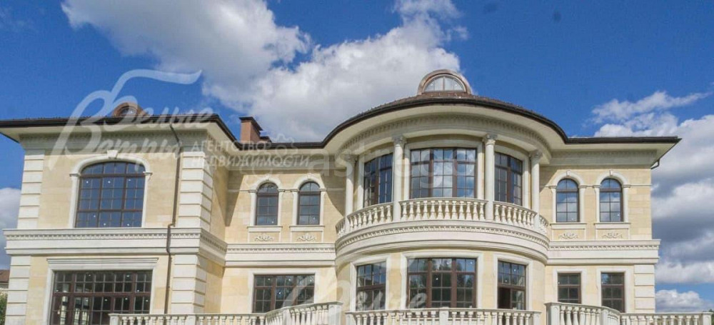 Дом, 1319 м2, 44 сотки, 4 эт. Москва - изображение 1