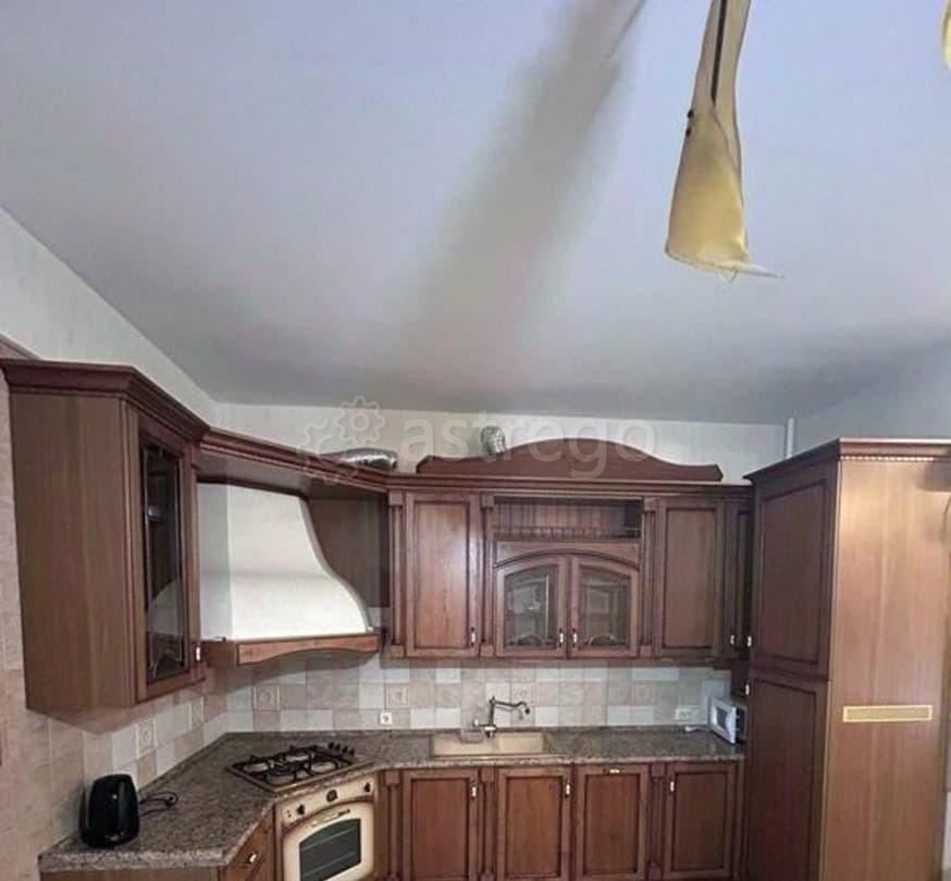 4-комн. квартира, 190 м2, 4/5 эт. Астрахань - изображение 1