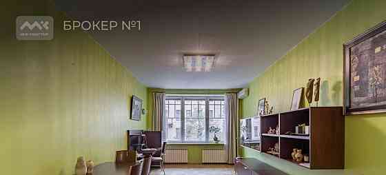 4-комн. квартира, 200 м2, 2/6 эт. Санкт-Петербург
