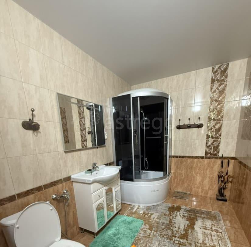 Дом, 200 м2, 10 соток, 3 эт. Красноярск - изображение 4