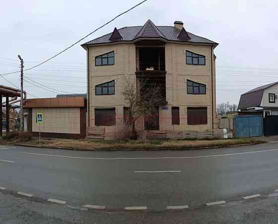 Коттедж, 393.5 м2, 1.87 сотки, 3 эт. Астрахань