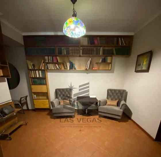 4-комн. квартира, 98 м2, 2/10 эт. Москва