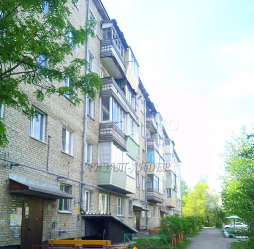 3-комн. квартира, 56 м2, 4/5 эт. Горно-Алтайск - изображение 1