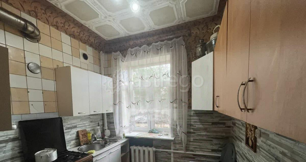 3-комн. квартира, 68.5 м2, 2/2 эт. Стерлитамак - изображение 1