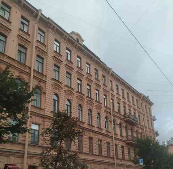 6-комн. квартира, 207.4 м2, 3/5 эт. Санкт-Петербург