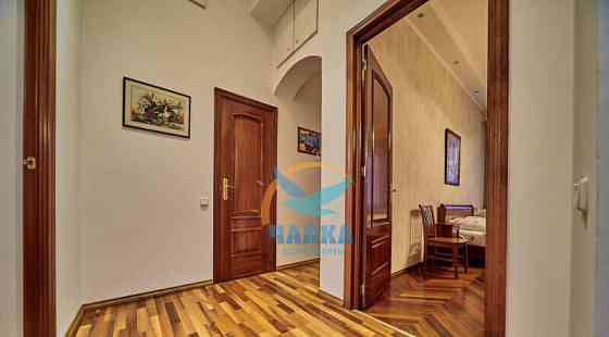 2-комн. квартира, 70 м2, 2/4 эт. Санкт-Петербург