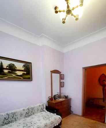 Комната, 68 м2, 3/5 эт. Москва