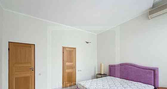 4-комн. квартира, 120 м2, 3/5 эт. Москва