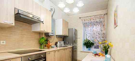 4-комн. квартира, 91.1 м2, 1/2 эт. Москва