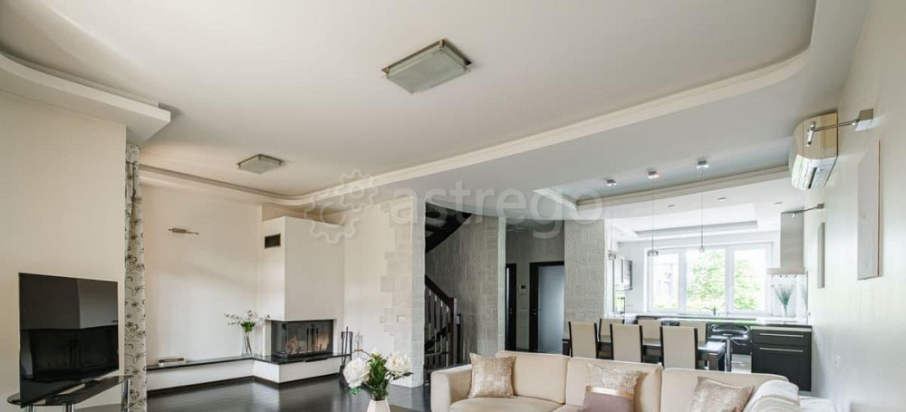 4-комн. квартира, 240 м2, 2/3 эт. Санкт-Петербург - изображение 1