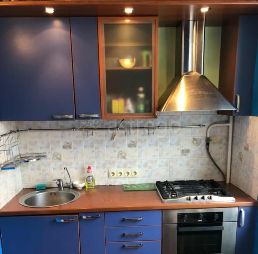 Комната, 65 м2, 6/9 эт. Москва - изображение 1