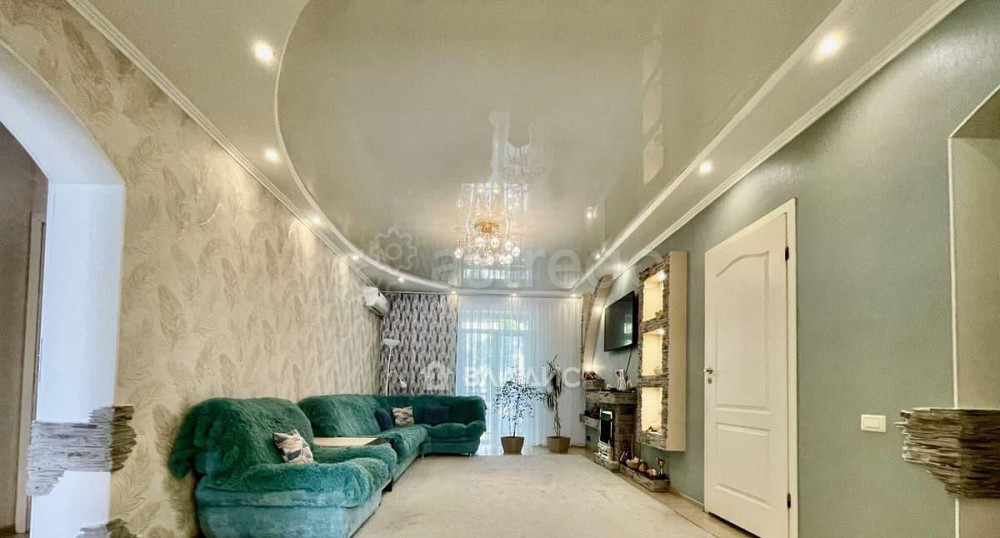 4-комн. квартира, 83 м2, 3/3 эт. Бийск - изображение 1