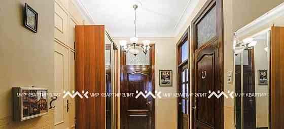 5-комн. квартира, 114.8 м2, 4/5 эт. Санкт-Петербург