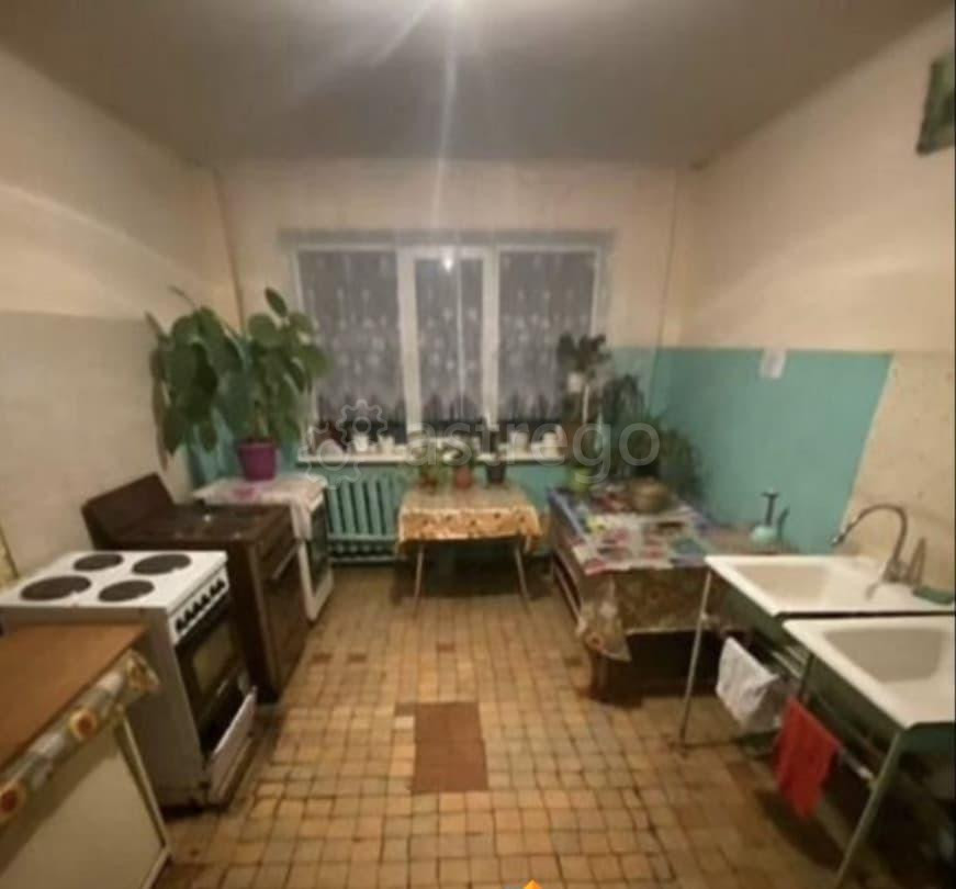 Комната, 14 м2, 1/3 эт. Уфа - изображение 2