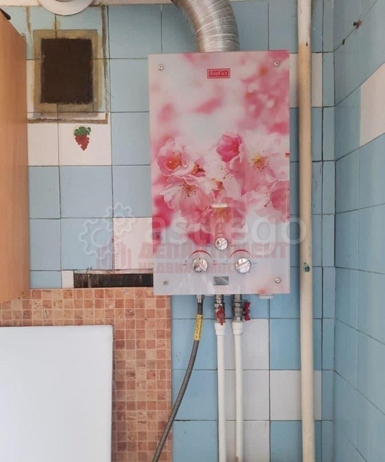 2-комн. квартира, 40.3 м2, 3/5 эт. Астрахань - изображение 2