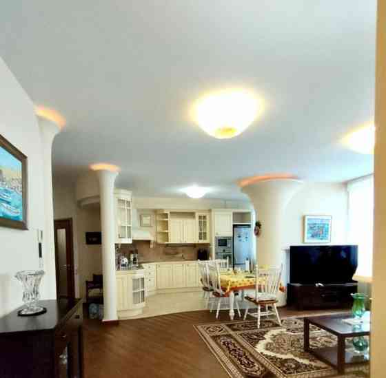4-комн. квартира, 111.9 м2, 5/8 эт. Москва