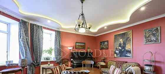 3-комн. квартира, 121 м2, 2/6 эт. Фрязино