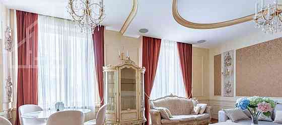 3-комн. квартира, 124 м2, 2/7 эт. Москва